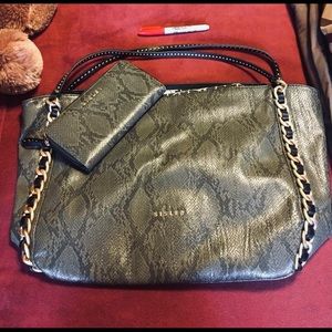 Sisley brand handbag with matching wallet